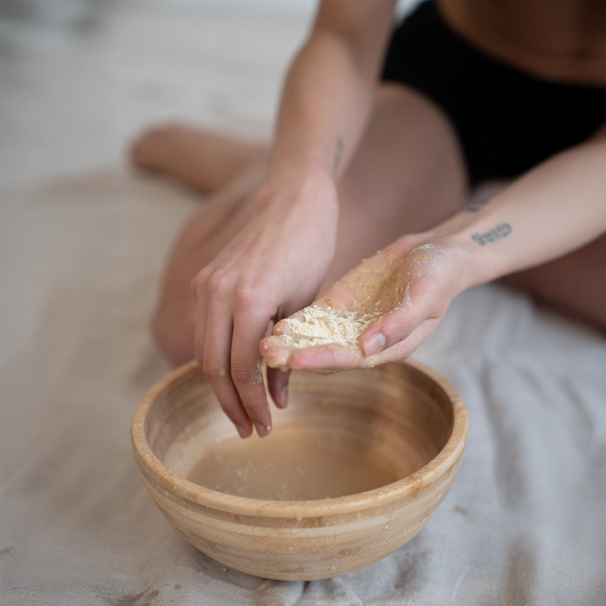 Seluna™ Face Polish