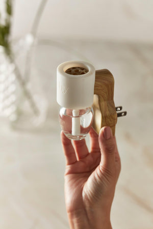 EHREE Scent Bottle + Plug-In