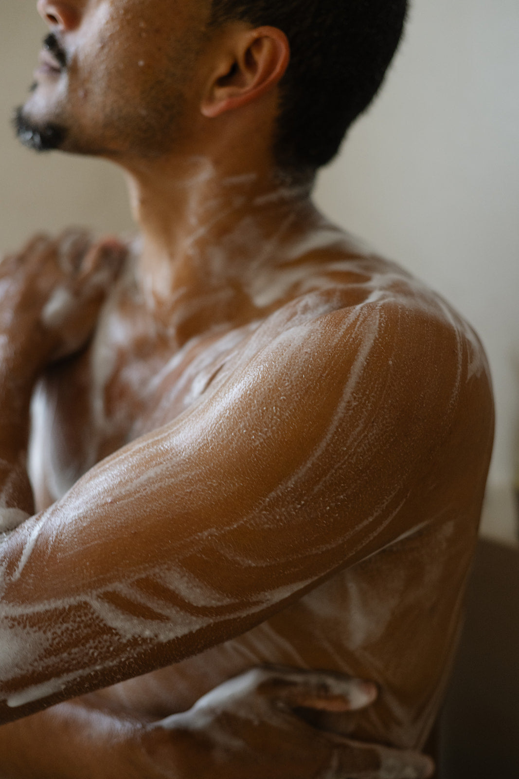 Essentia Body Wash by Urthy (view 5)