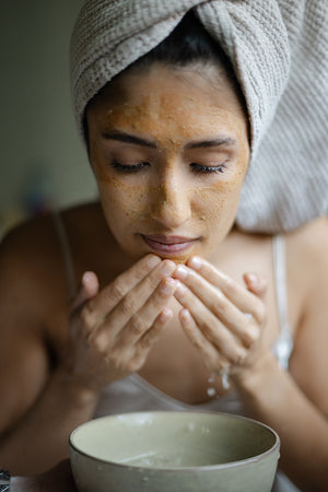 Seluna™ Face Polish