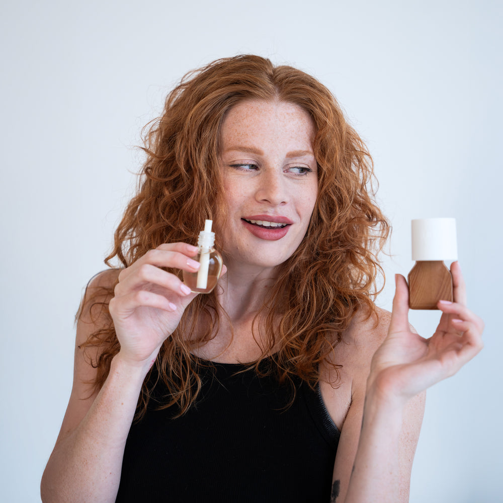 EHREE Plug-In Wall Diffuser + Scent Bottle